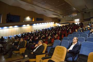 همایش دانشجویان جدیدالورود